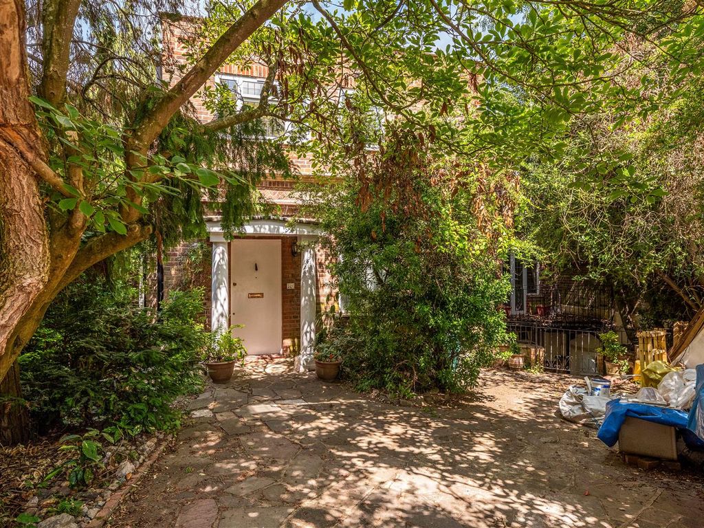 11 bed detached house for sale in Hillbrow Road, Bromley BR1 Zoopla