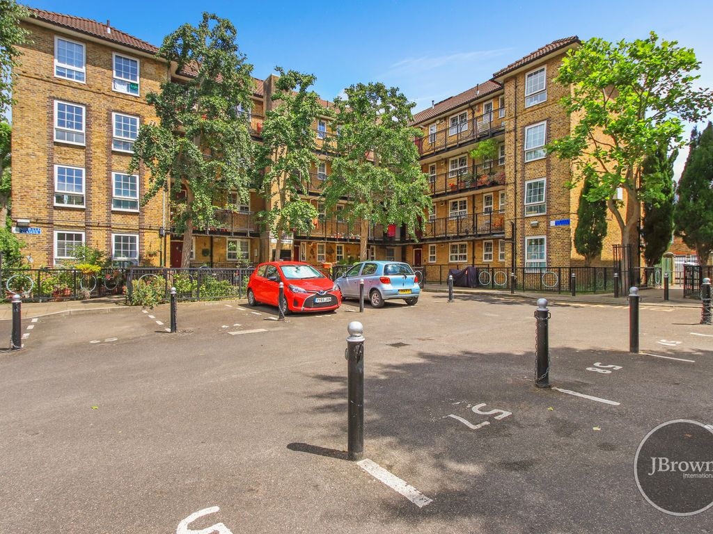 2 bed flat for sale in Rodney House, Cahir Street, London E14 Zoopla