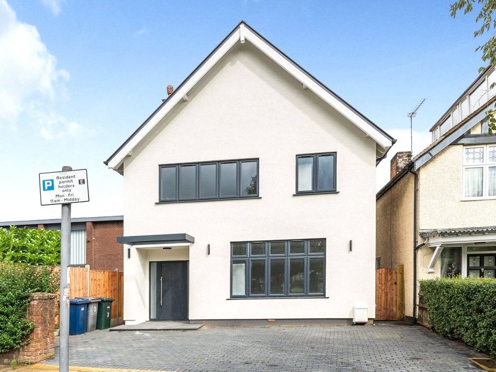 5 bed detached house for sale in Sylvan Avenue, Mill Hill, London NW7
