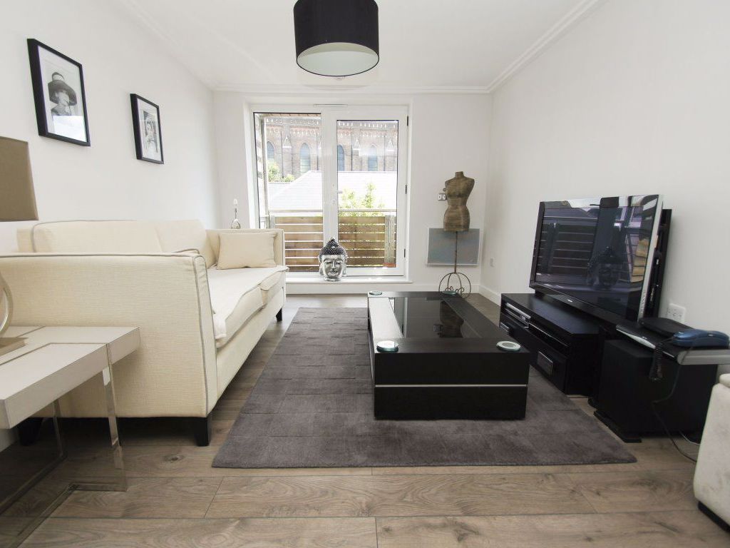 2 bed flat to rent in Kingscote Way, Brighton BN1 Zoopla