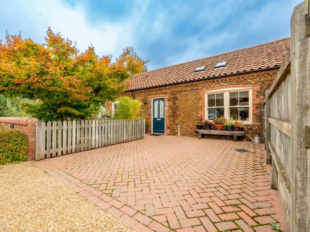 1 bed cottage for sale in Jannoch's Court, Dersingham, King's Lynn