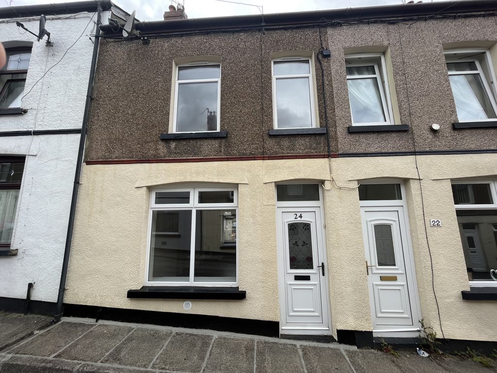 3 bed property to rent in Caradoc Street, Abersychan, Pontypool NP4