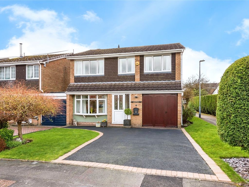 4 bed link detached house for sale in Tean Close, Burntwood, Staffordshire WS7, £415,000 Zoopla