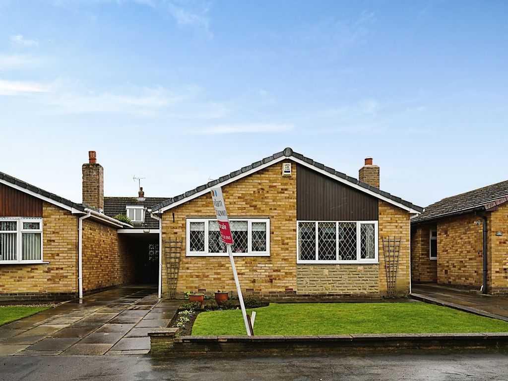 2 bed detached bungalow for sale in Cotswold Drive, Garforth, Leeds