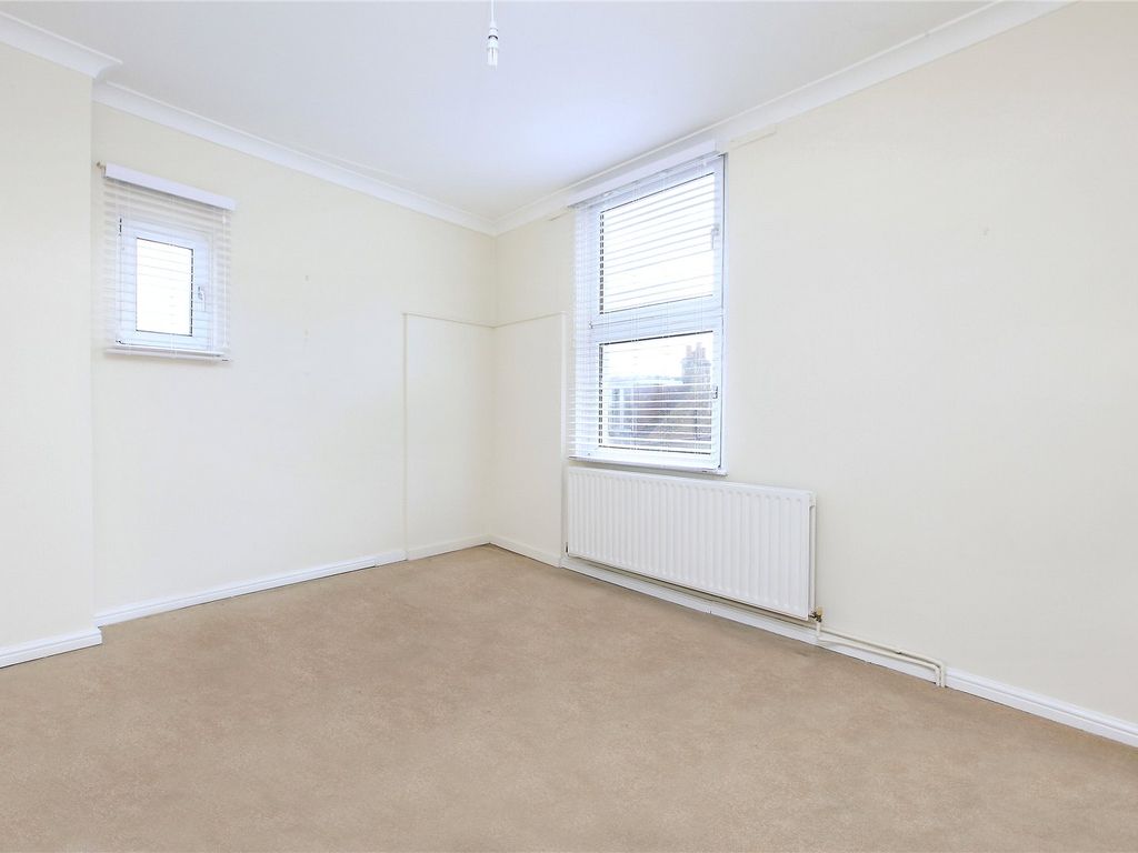 Studio to rent in Balham Hill, Clapham South, London SW12 Zoopla