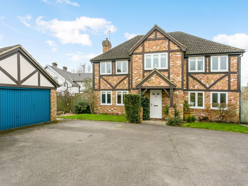 4 bed detached house for sale in Ray Mill Road East, Maidenhead SL6, £