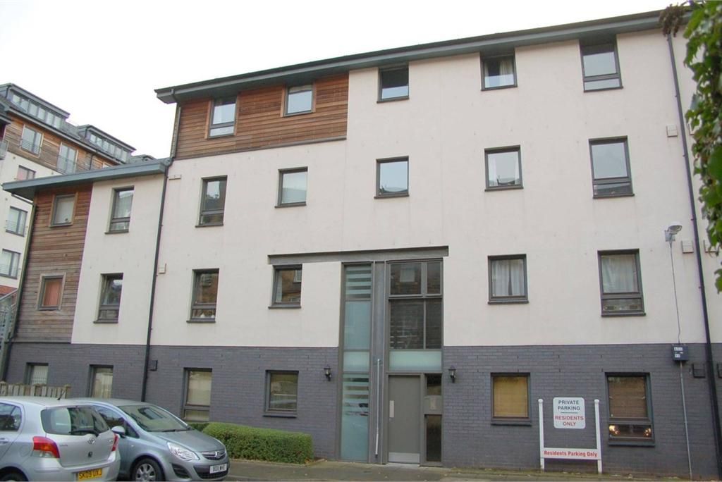 2 bed flat to rent in Albert Street, Edinburgh EH7 Zoopla