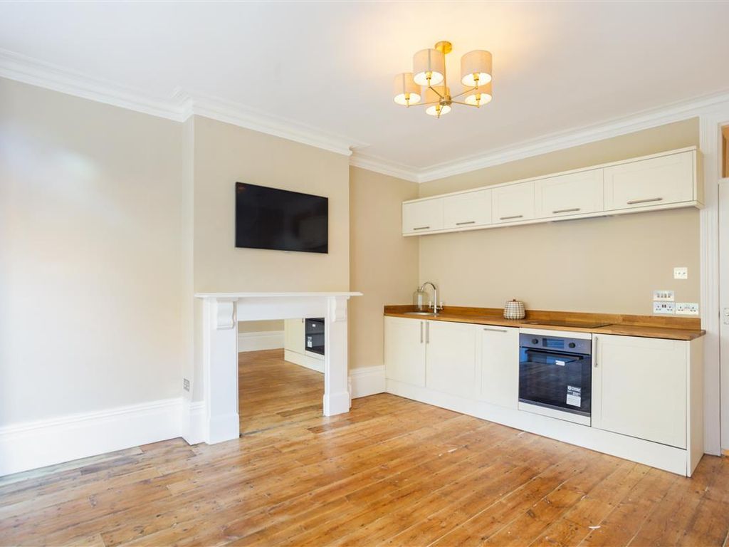 3 bed flat for sale in Albert Bridge Road, London SW11 Zoopla