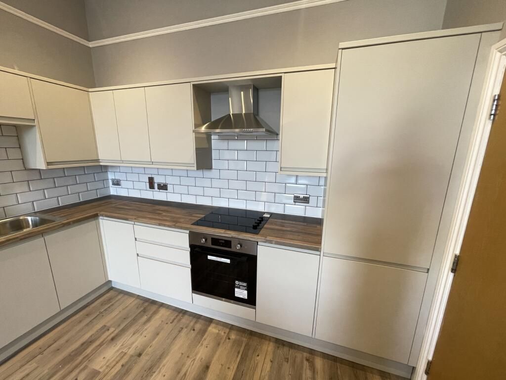 4 bed flat to rent in Euston Road, London NW1, £3,900 pcm Zoopla