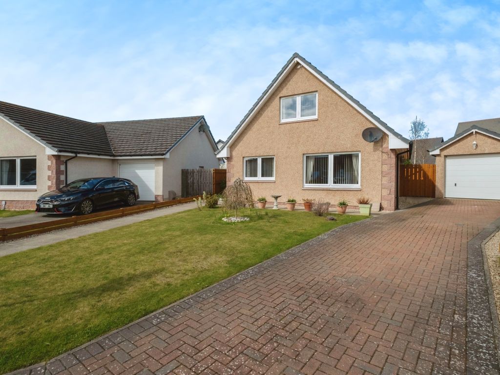 4 bed detached house for sale in Montgomerie Drive, Nairn IV12, £