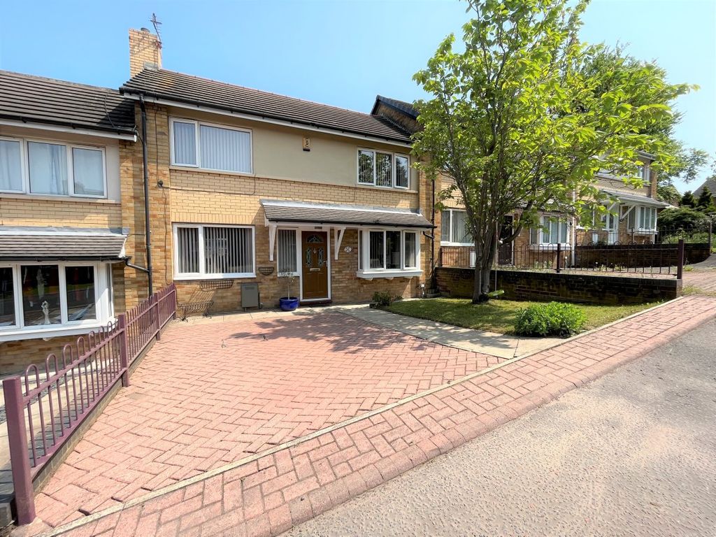 3 bed property for sale in Dacre Avenue, Wakefield WF2 Zoopla