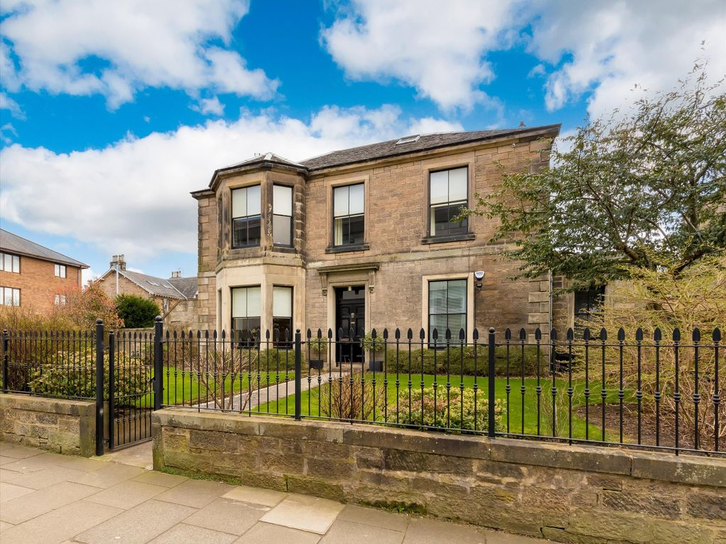4 bed flat for sale in Colinton Road, Merchiston, Edinburgh EH10, £