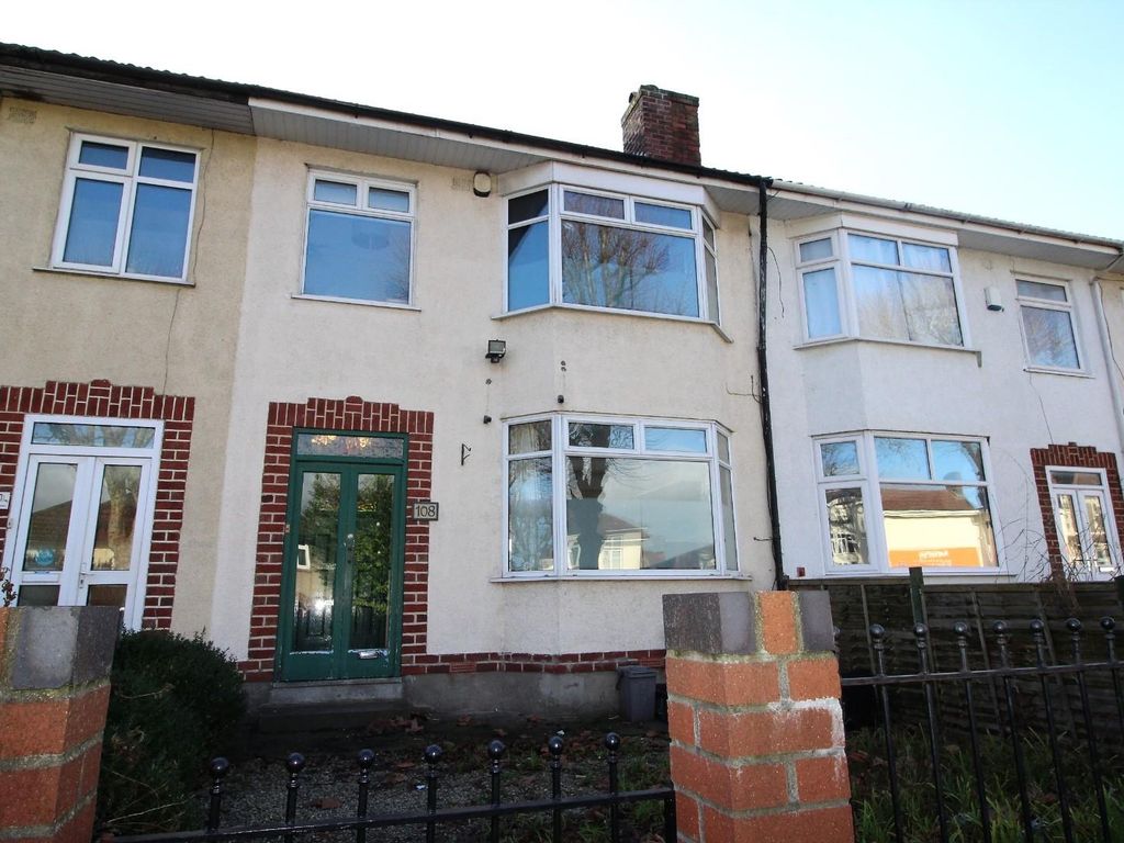 4 bed property for sale in Staple Hill Road, Fishponds, Bristol BS16