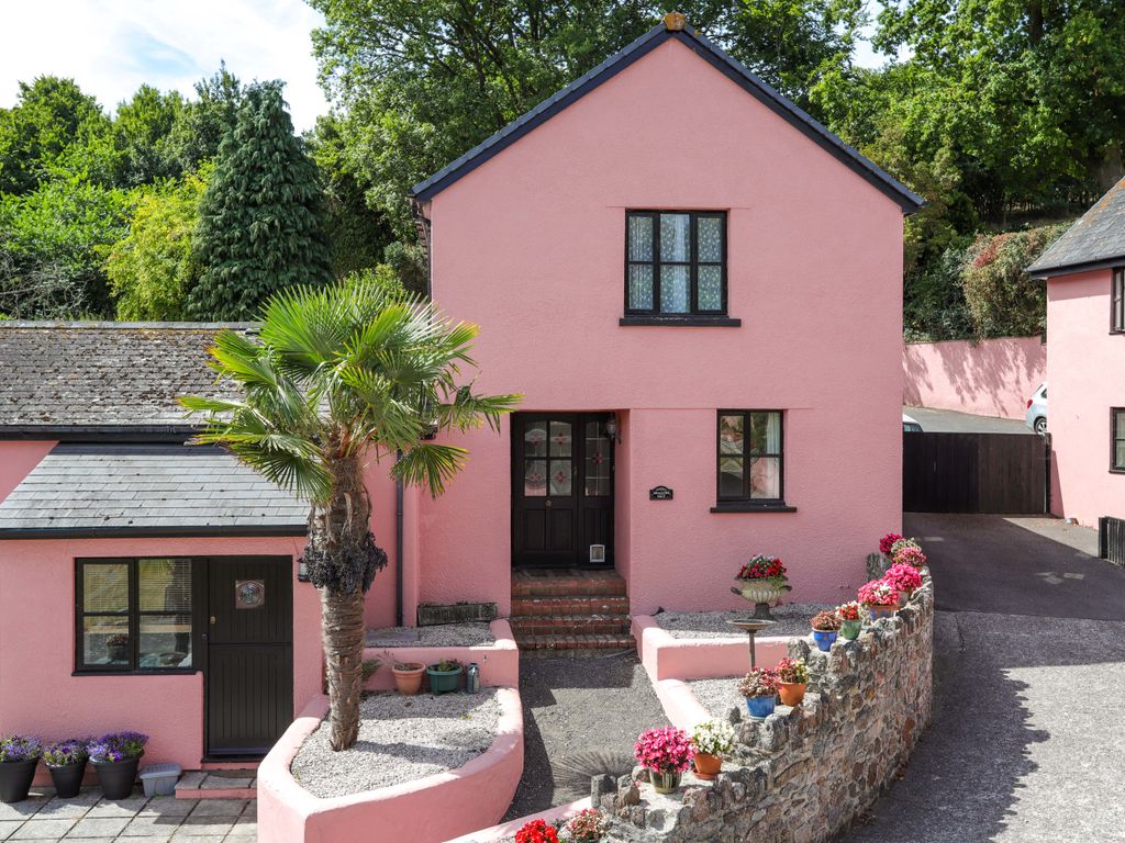 3 bed end terrace house to rent in Higher Road, Teignmouth