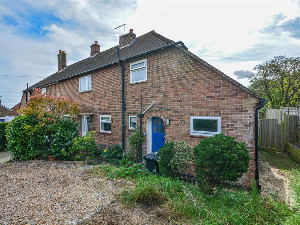 3 bed semidetached house for sale in Marley Rise, Battle TN33, £