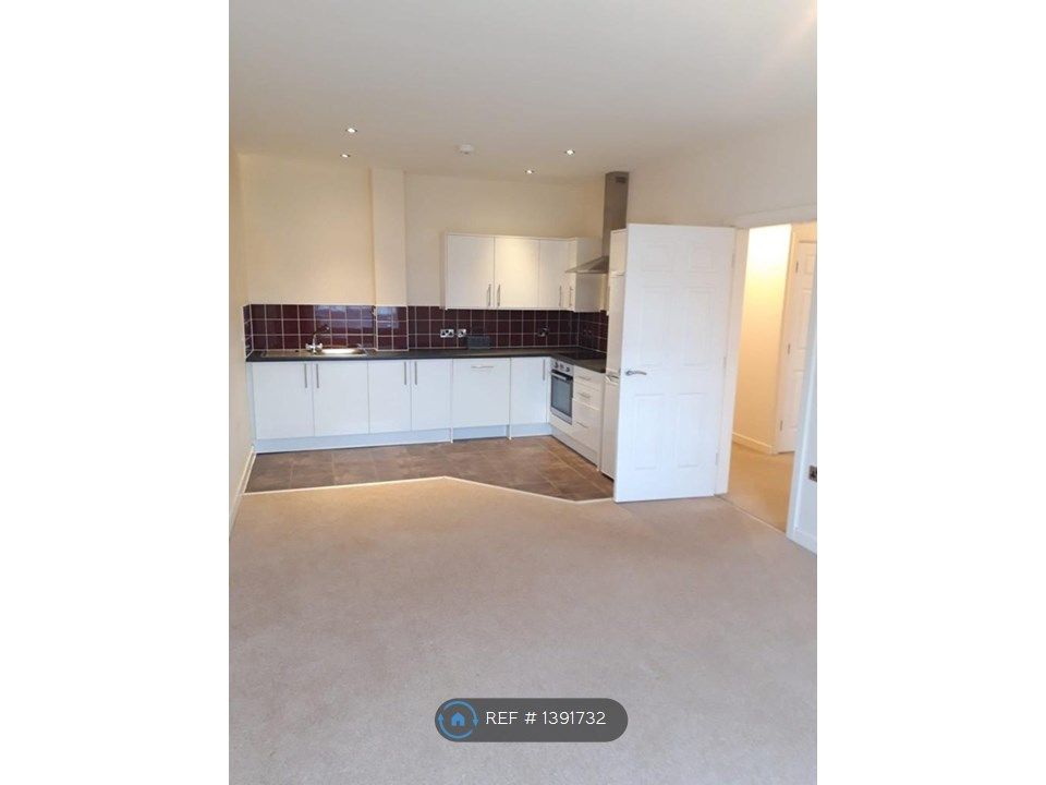 2 bed flat to rent in Wallis Court, Buckshaw Village, Chorley PR7 Zoopla