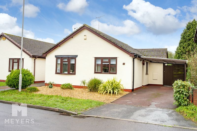 3 bed detached bungalow for sale in Fryers Road, Three Legged Cross