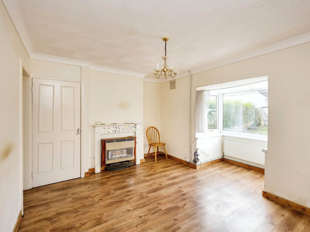 2 bed semidetached house for sale in Eigen Crescent, Mayhill, Swansea SA1, £90,000 Zoopla