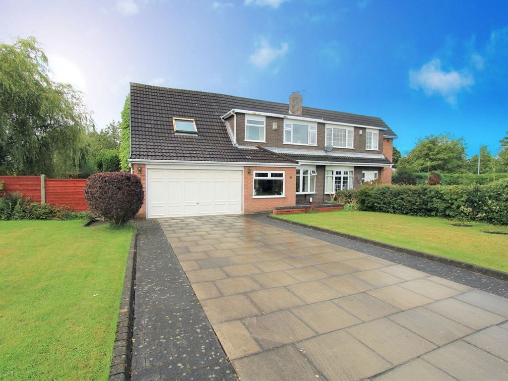 4 bed semidetached house for sale in Colchester Drive, Farnworth