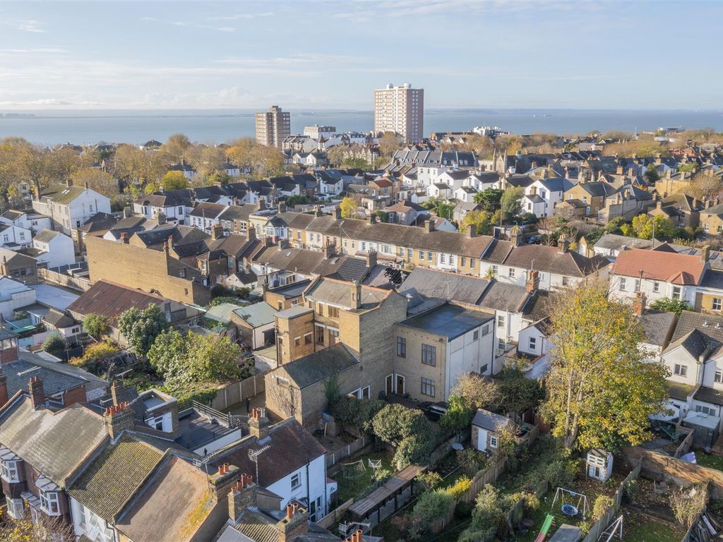 2 bed for sale in Princes Street, SouthendOnSea SS1 Zoopla
