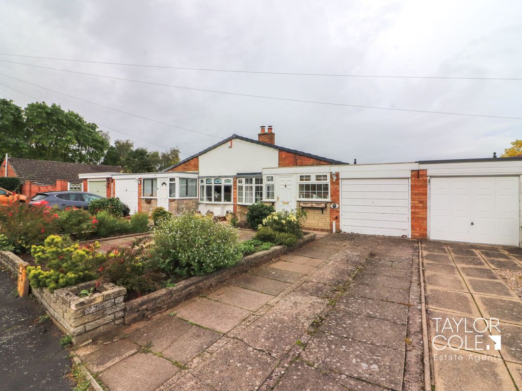 2 bed semidetached bungalow for sale in Repington Road, Amington