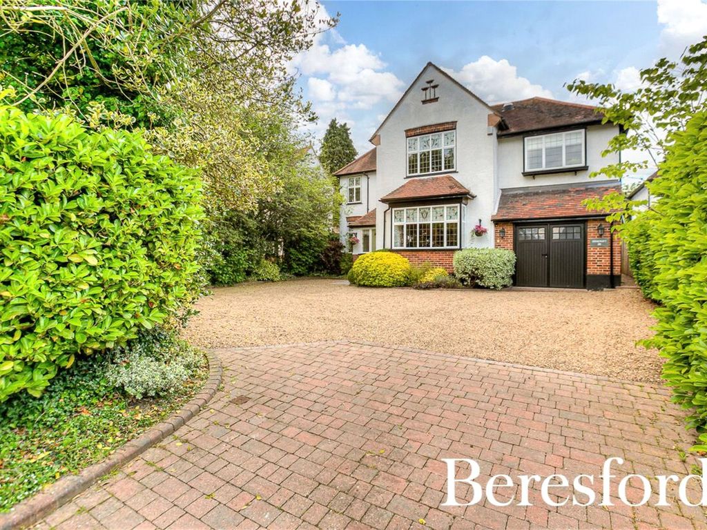 5 bed detached house for sale in Chelmsford Road, Shenfield CM15 Zoopla