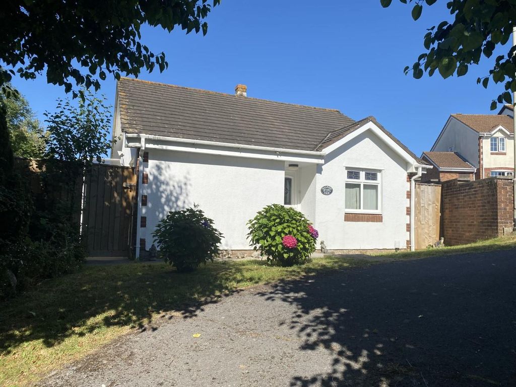 2 bed detached bungalow for sale in Raleigh Court, Plympton, Plymouth