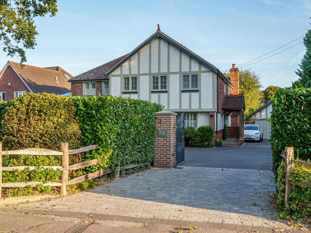 6 bed detached house for sale in Woodmansterne Lane, Banstead SM7, £