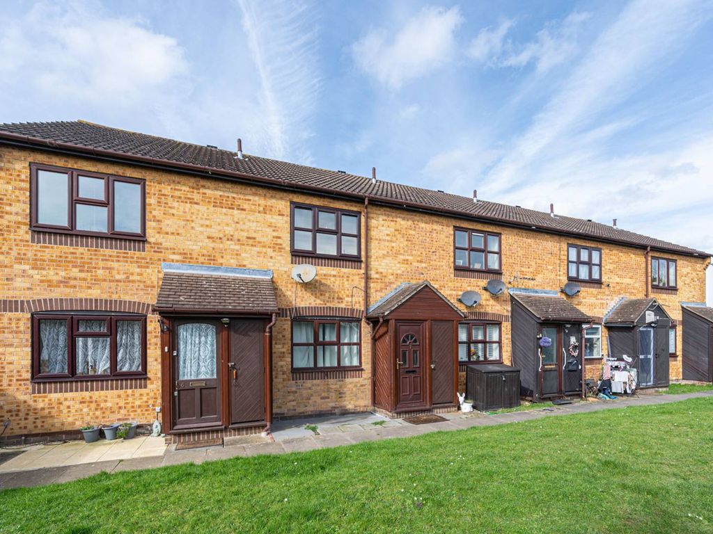 1 bed for sale in Middlesex Road, Mitcham CR4, £200,000 Zoopla