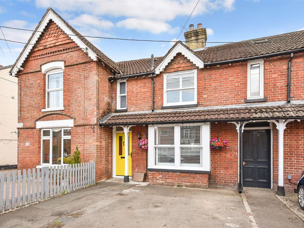 3 bed cottage for sale in Junction Road, Andover SP10, £410,000 Zoopla