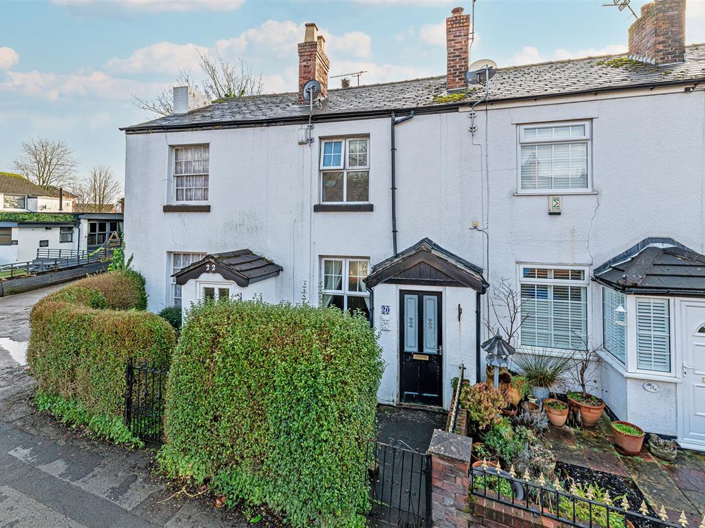 2 bed terraced house for sale in Station Road South, Padgate