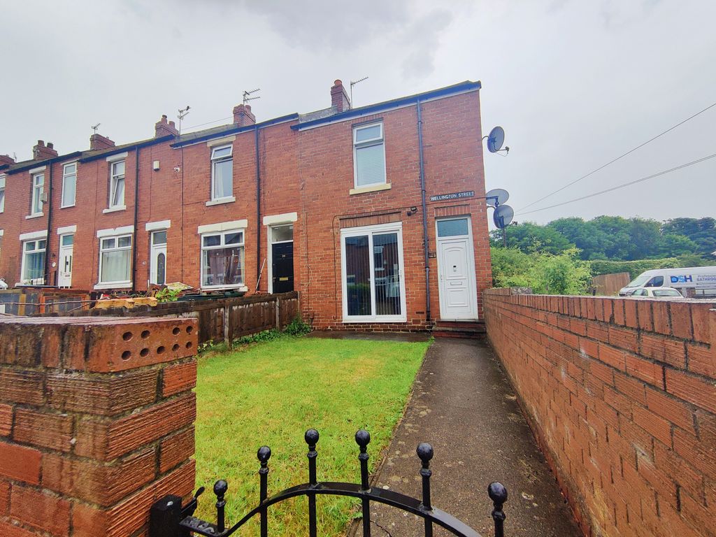 2 bed end terrace house for sale in Wellington Street, Lemington
