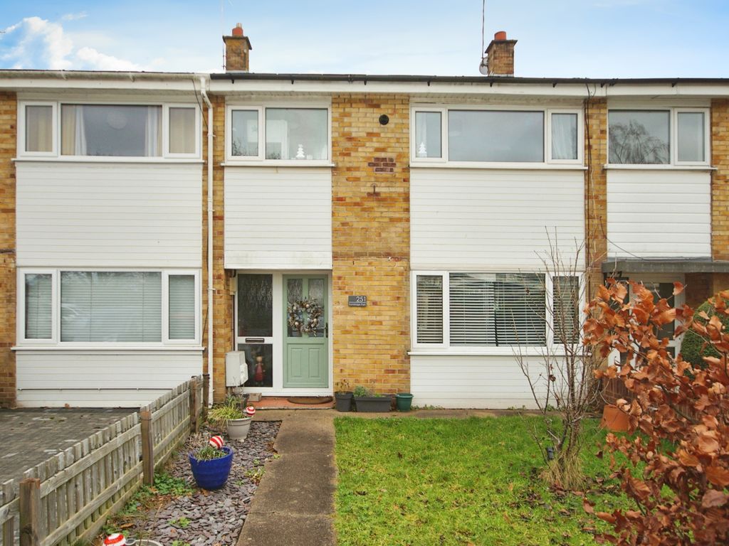 3 bed terraced house for sale in Sundridge Park, Yate, Bristol
