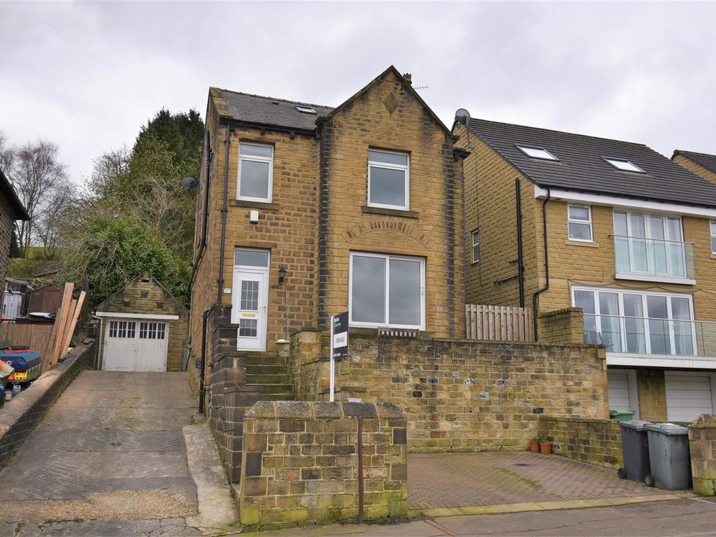 4 bed detached house to rent in Manchester Road, Linthwaite