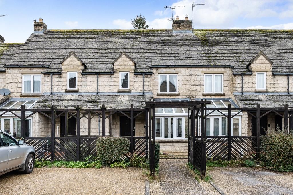 2 bed terraced house for sale in St Marys Mead, Witney OX28, £325,000