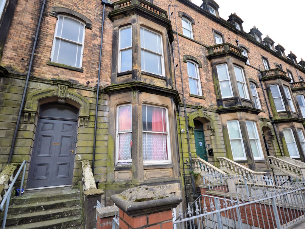 2 bed flat to rent in West Park Terrace, Falsgrave Road, Scarborough