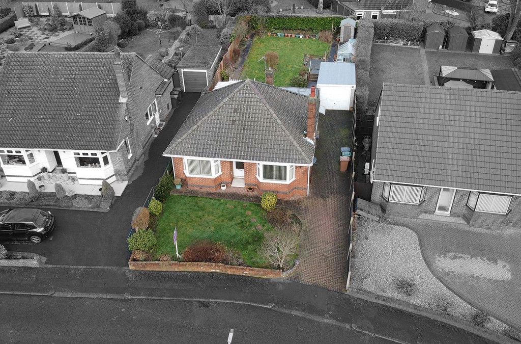 2 bed detached bungalow for sale in Woodfield Drive, Swadlincote DE11