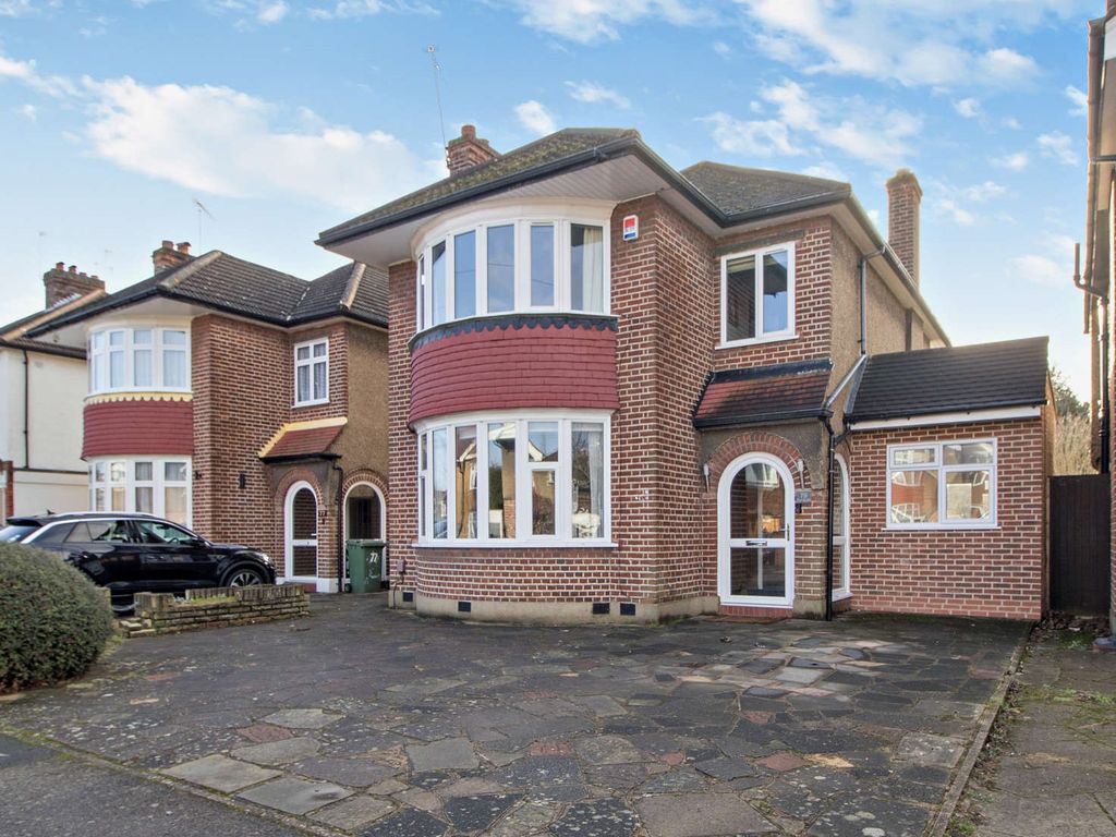 3 bed detached house for sale in Chester Drive, North Harrow, Harrow