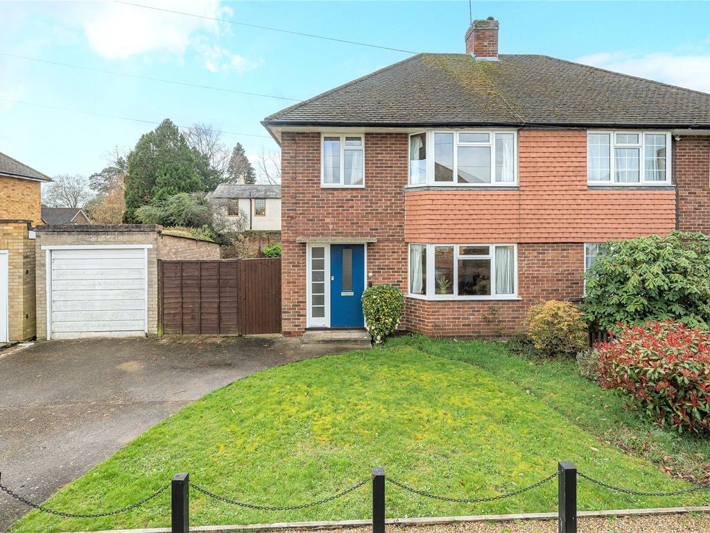 3 bed semidetached house for sale in Addlestone, Surrey KT15 Zoopla