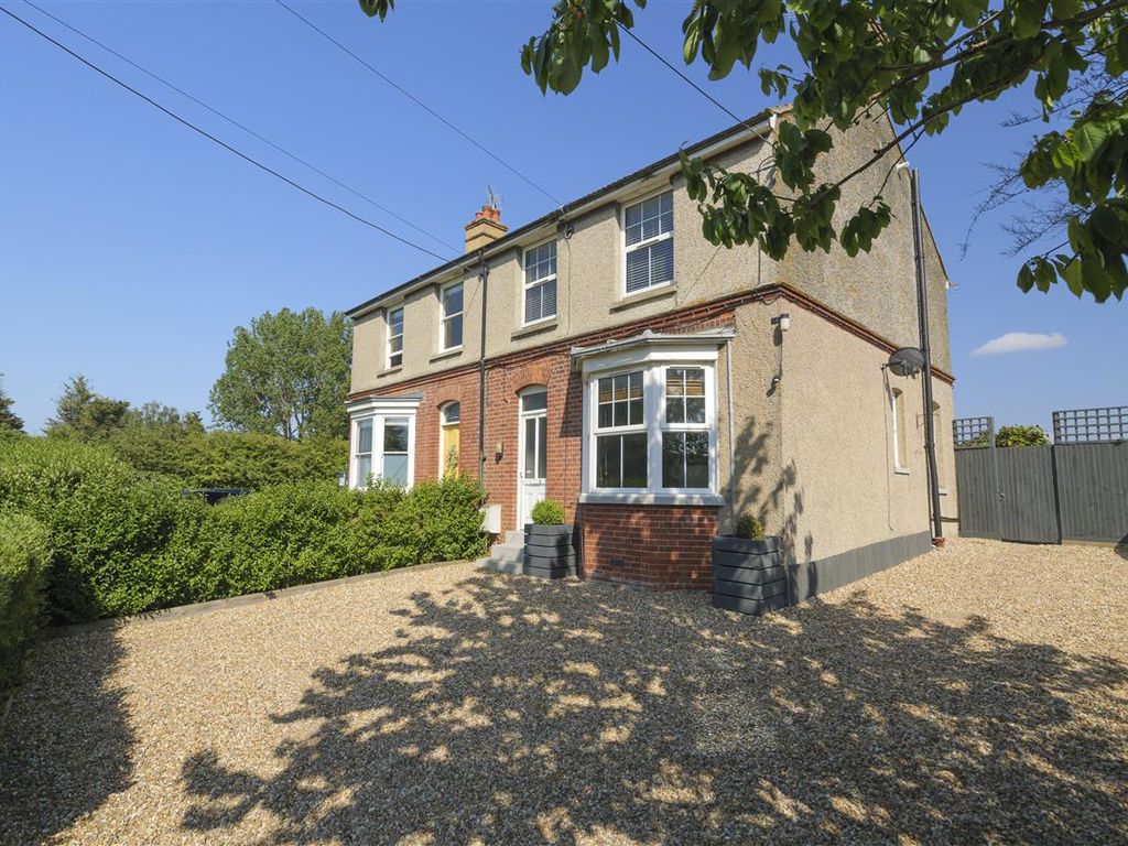 3 bed semidetached house for sale in Lacre, Seasalter Road