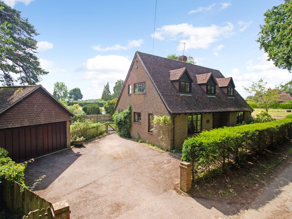 4 bed detached house for sale in Coldharbour Road, Penshurst TN11, £1,095,000 Zoopla