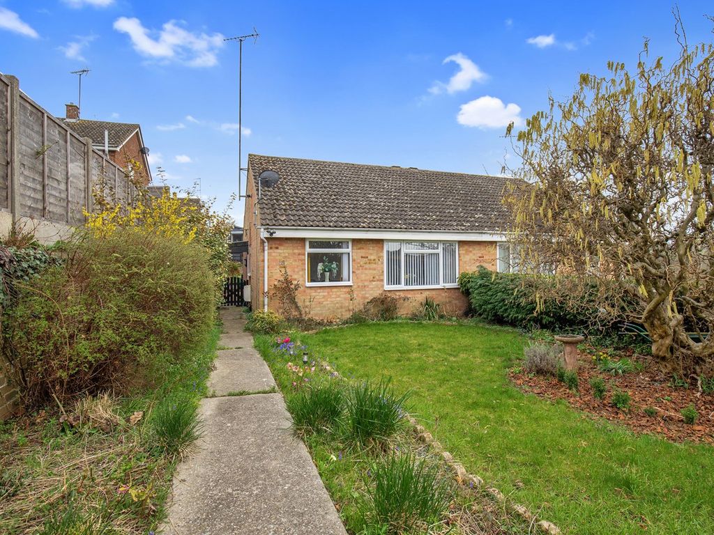 2 bed semidetached bungalow for sale in Nether Court, Halstead CO9 Zoopla