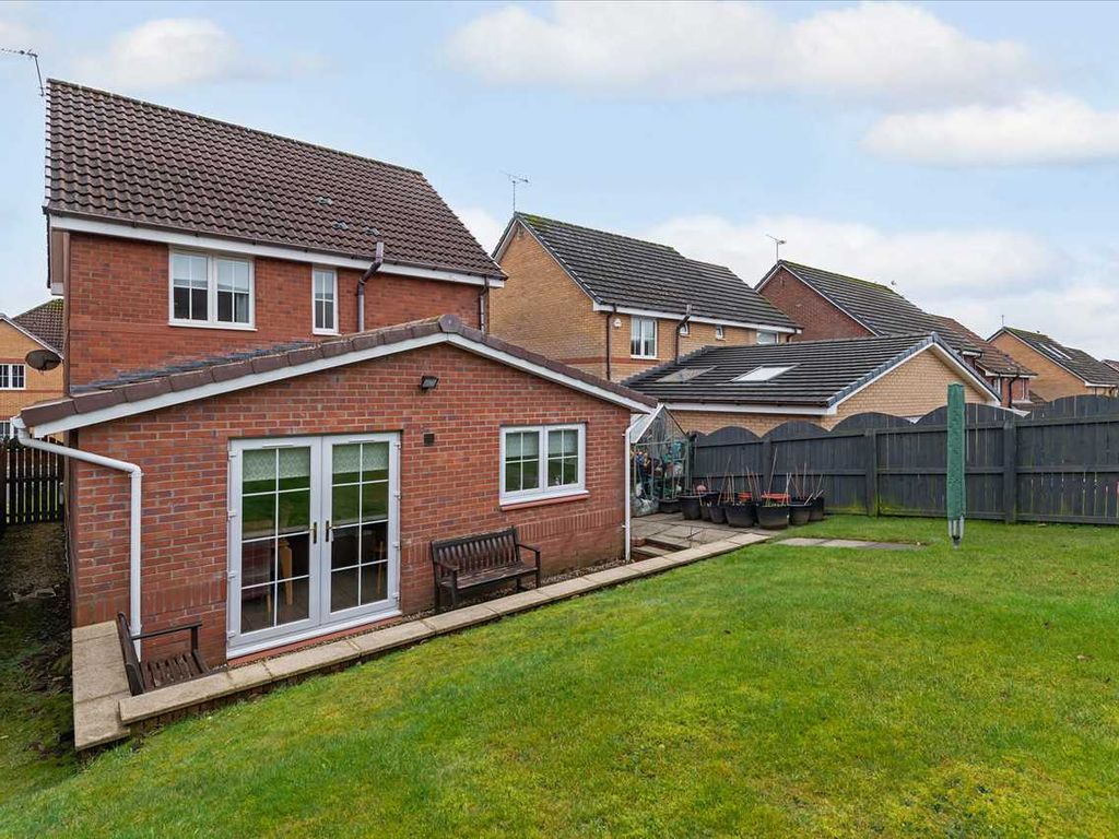 3 bed detached house for sale in Strathrannoch Way, Hairmyres, East