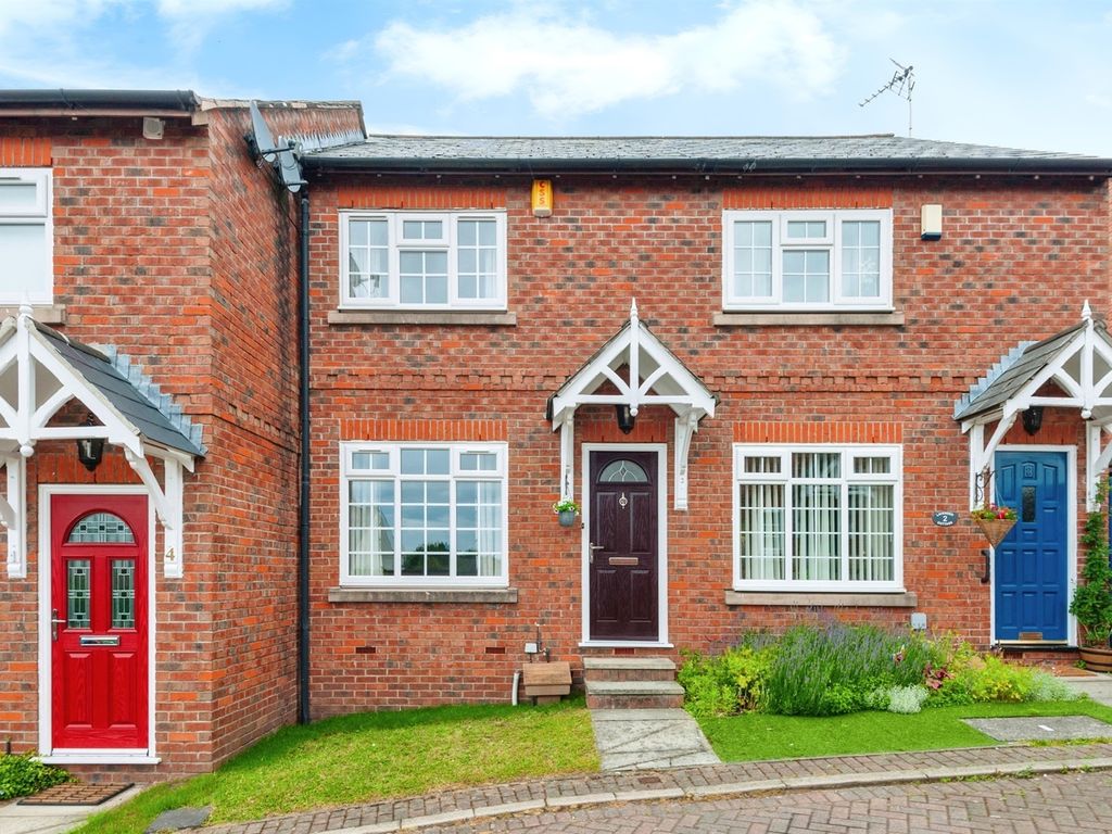 2 bed terraced house for sale in High Street, Frodsham WA6, £225,000