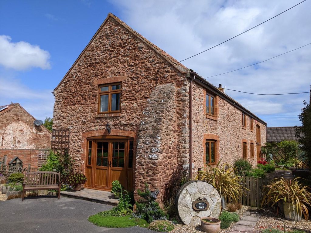 5 bed detached house for sale in Moore's Lane, Wembdon, Bridgwater TA5
