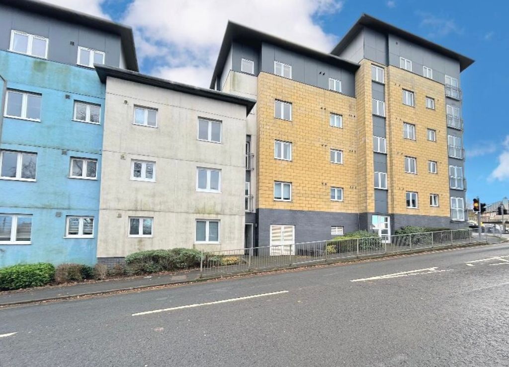 2 bed flat for sale in Bellsmeadow Road, Falkirk FK1, £134,995 Zoopla