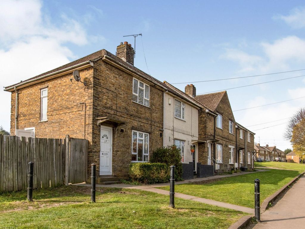 2 bed end terrace house for sale in Darnley Road, Strood, Rochester ME2