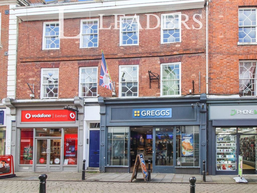 2 bed flat to rent in Bridge Street, Evesham WR11, £765 pcm Zoopla