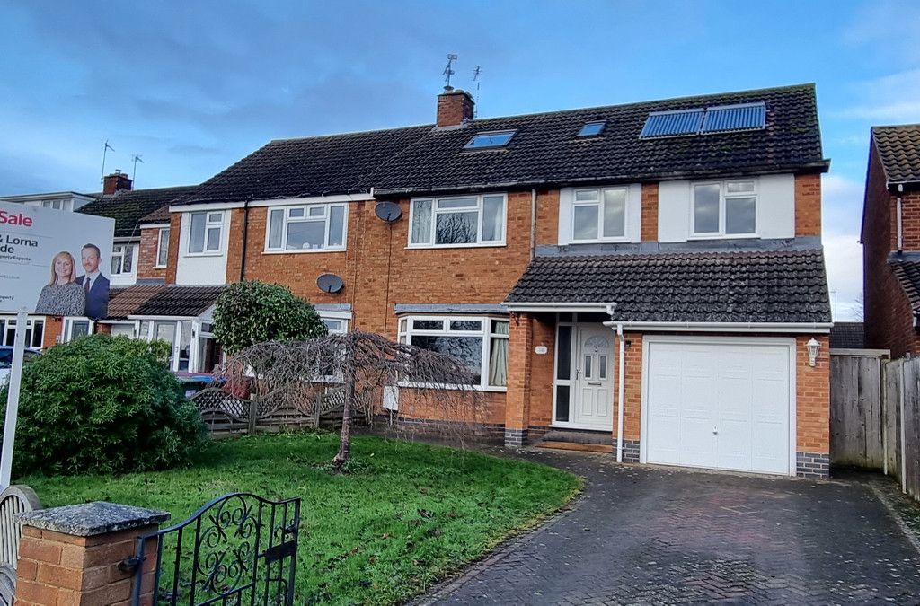 5 bed semidetached house for sale in Welsh Road West, Southam CV47, £