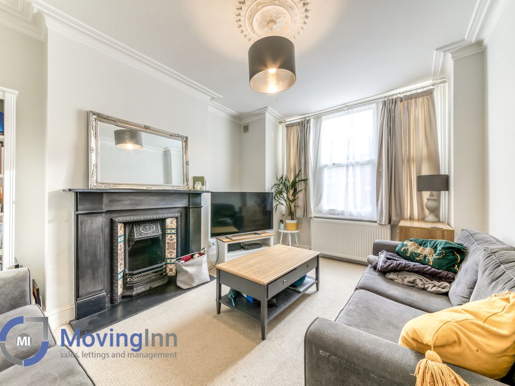 2 bed flat to rent in Florence Road, South Wimbledon SW19, £2,200 pcm